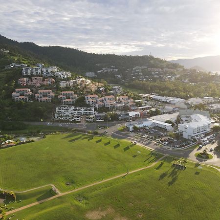 Coral Sea Resort Airlie Beach Exterior photo